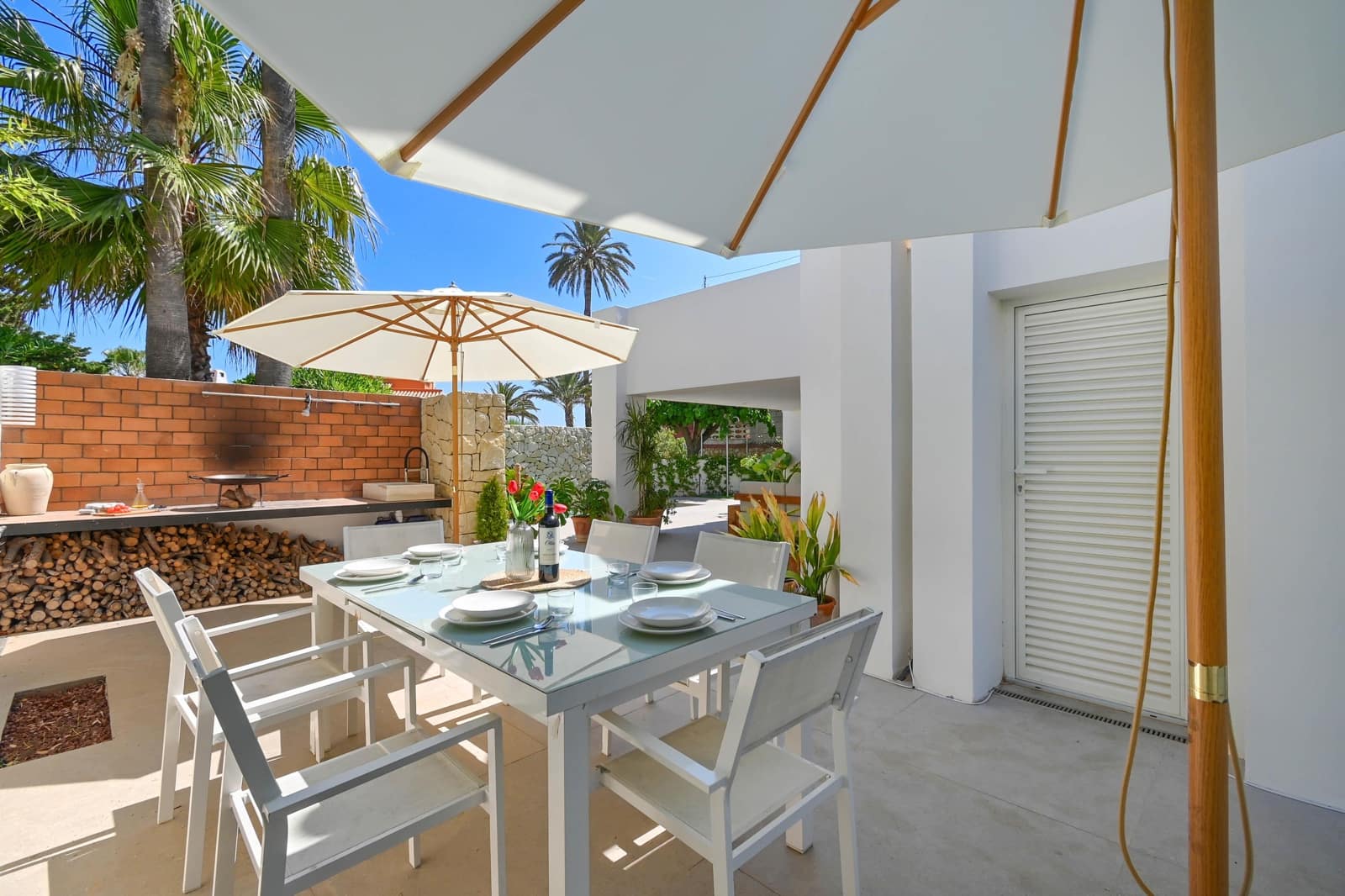 4 slaapkamer Villa voor vakantieverhuur in Denia met zwembad garage - € 4.115 (Ref: 9160764)