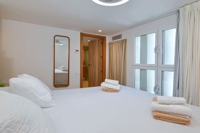 5 soverom Villa til salgs i Les Bovetes - La Felicidad, Dénia med svømmebasseng garasje - € 4 115 (Ref: 9160764)