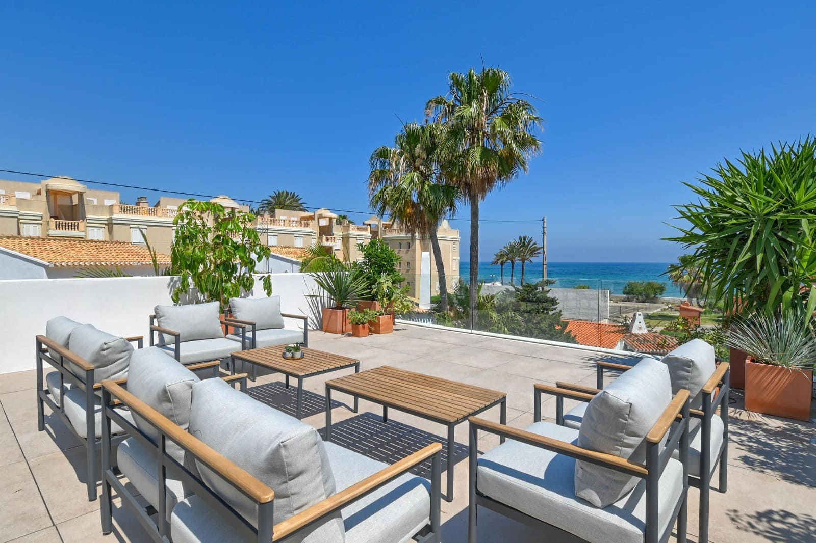 5 slaapkamer Villa voor vakantieverhuur in Denia met zwembad garage - € 4.115 (Ref: 9160764)