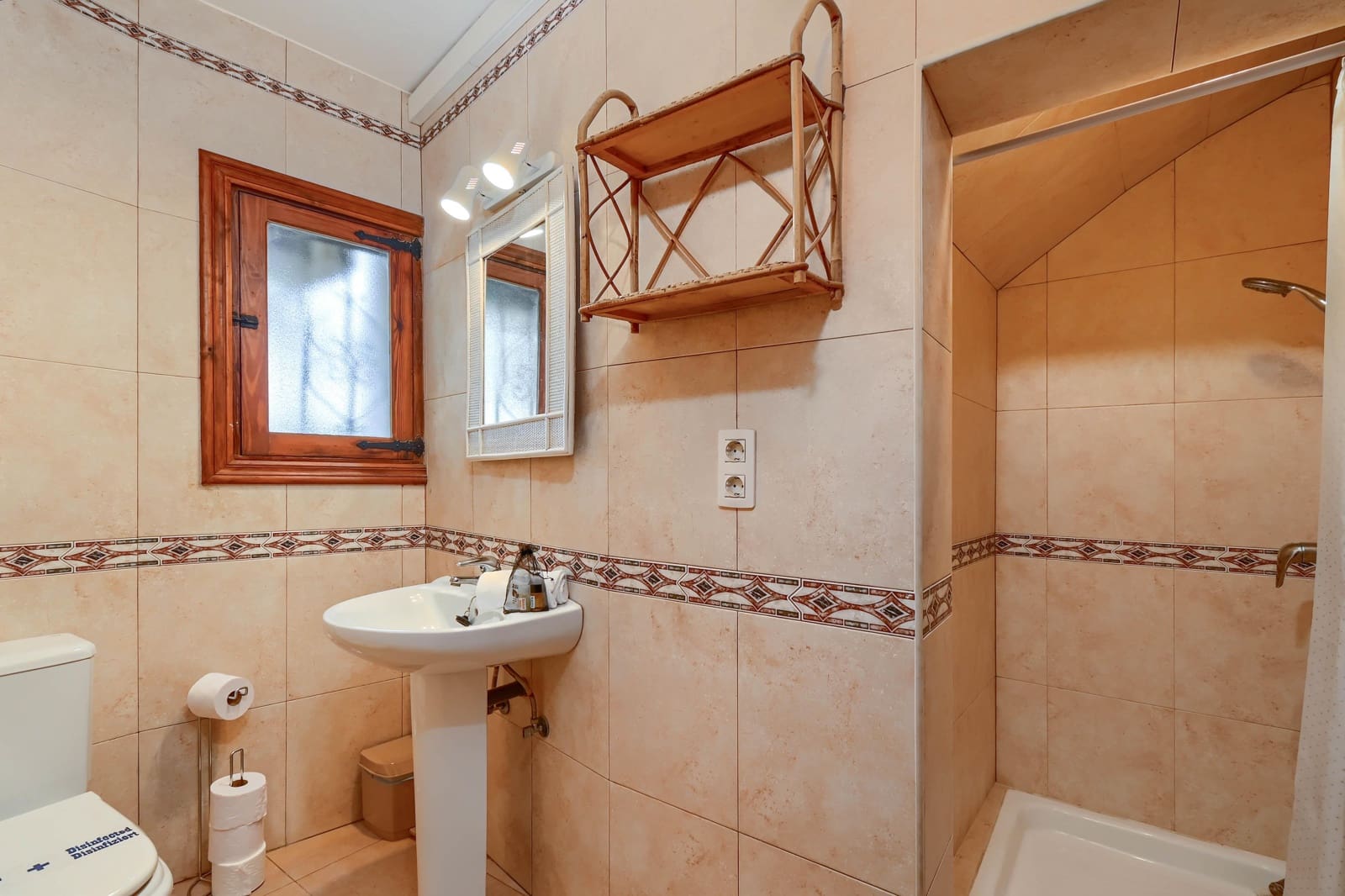 3 slaapkamer Villa voor vakantieverhuur in Javea / Xabia met zwembad garage - € 683 (Ref: 9160767)