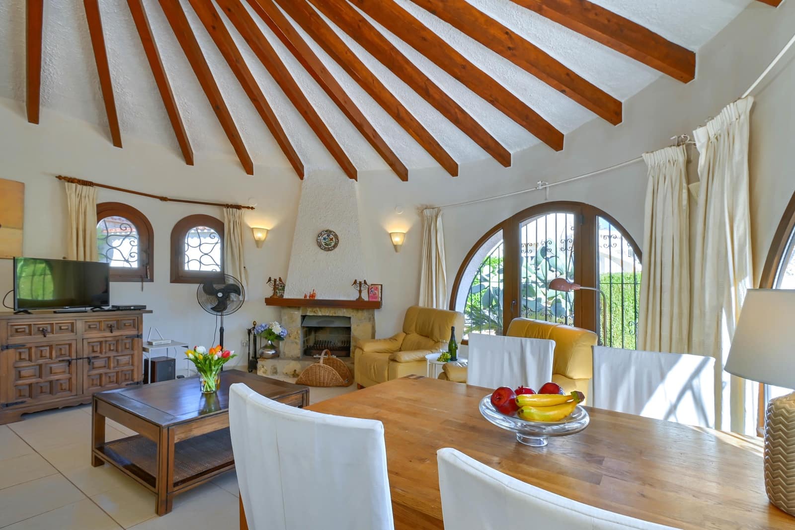 2 slaapkamer Villa voor vakantieverhuur in Javea / Xabia met zwembad garage - € 520 (Ref: 9160770)