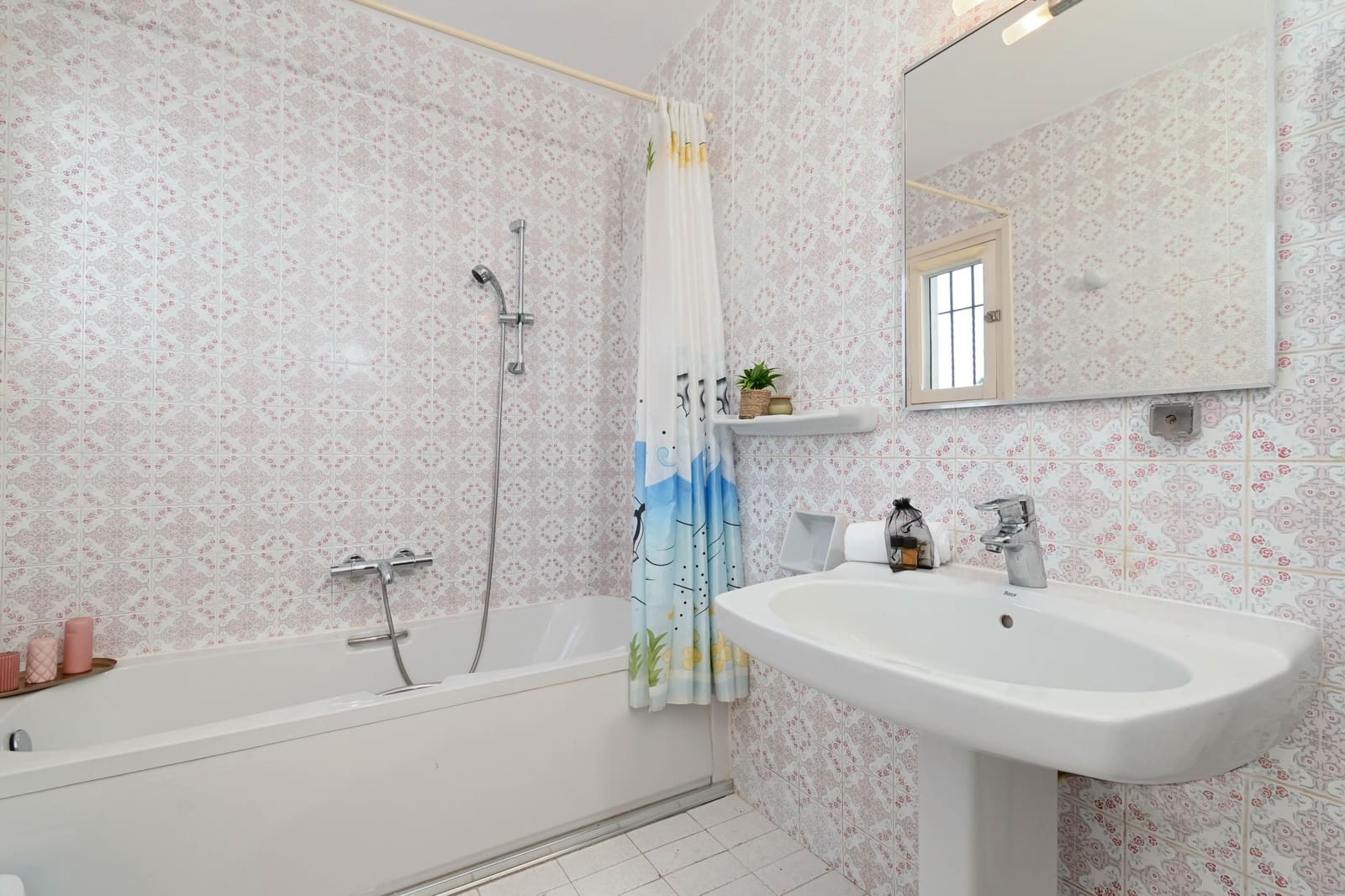 4 quarto Moradia para arrendamento para férias em Adsubia com piscina Garagem - 1 103 € (Ref: 9272046)