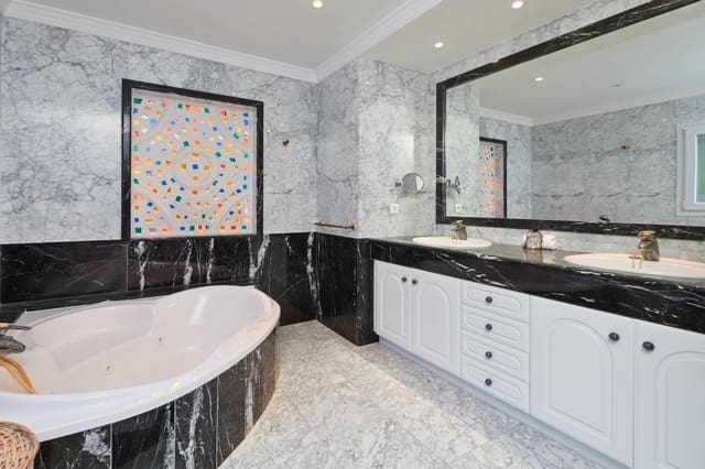 3 bedroom Villa for holiday rental in El Montgó, Dénia with pool garage - € 1,063 (Ref: 9294150)