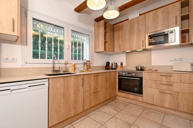 3 Zimmer Ferienvilla in El Montgó, Dénia mit Pool Garage - 1.007 € (Ref: 9294150)