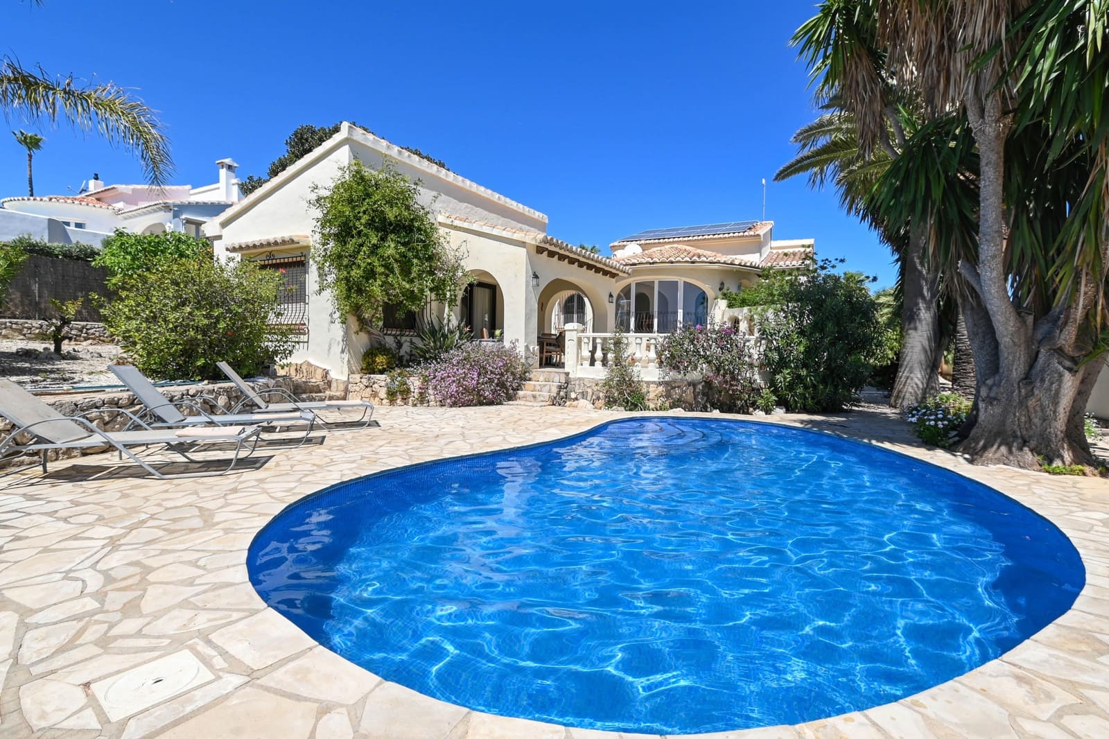   3 soveværelse   ferieVilla i Javea / Xabia   med   swimmingpool  garage  - € 1.910 (Ref: 9321428)