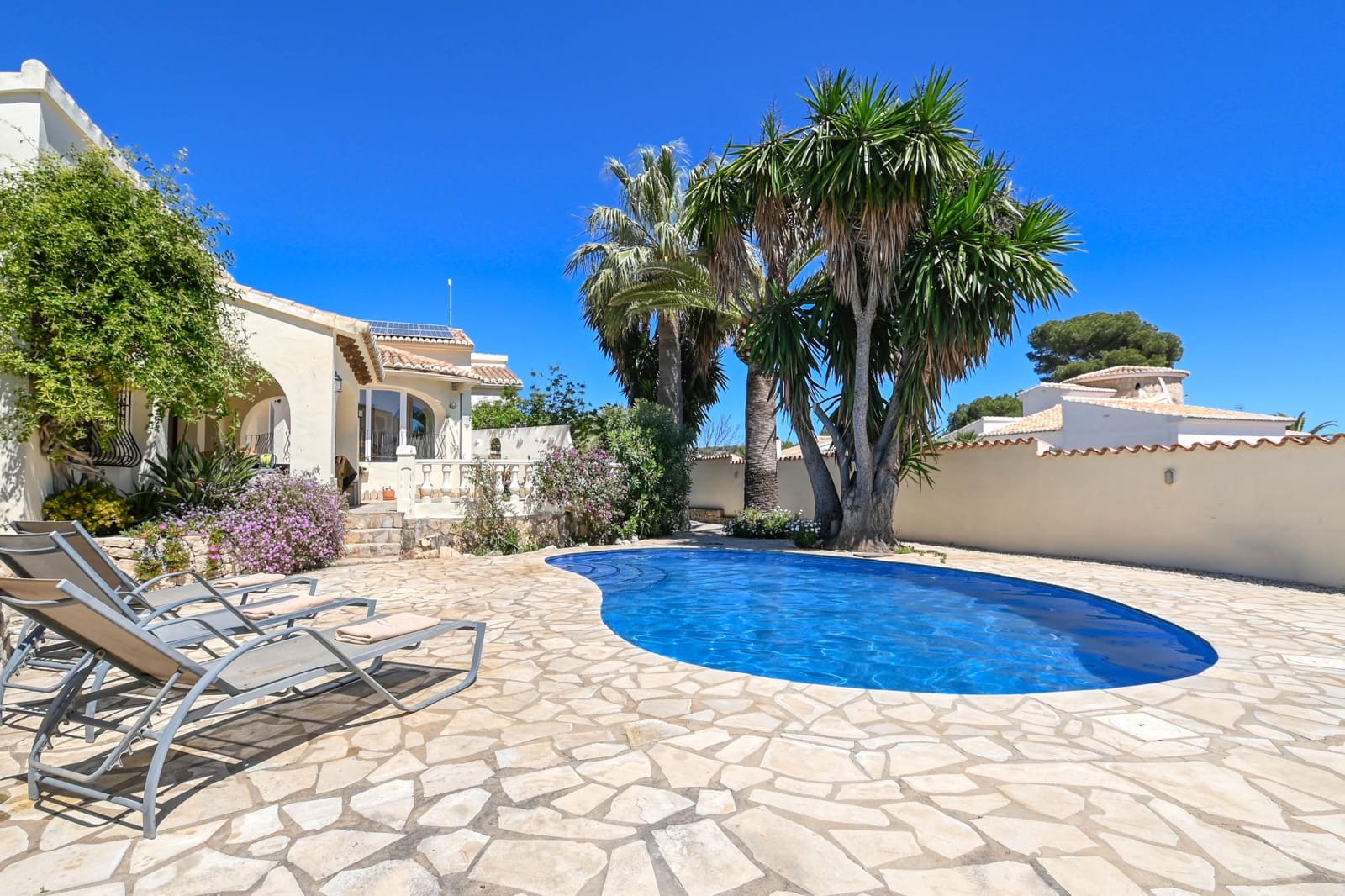   3 soveværelse   ferieVilla i Javea / Xabia   med   swimmingpool  garage  - € 1.910 (Ref: 9321428)