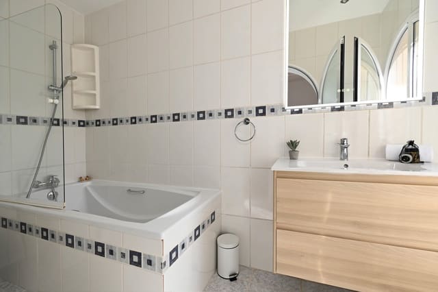 3 quarto Moradia para arrendamento para férias em Portichol - Balcón al Mar, Javea / Xàbia com piscina Garagem - 1 771 € (Ref: 9321428)