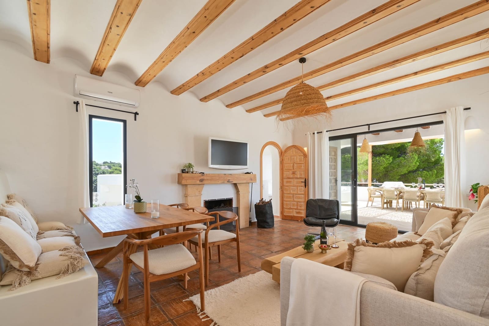 2 slaapkamer Villa voor vakantieverhuur in Javea / Xabia met zwembad garage - € 1.154 (Ref: 9321430)