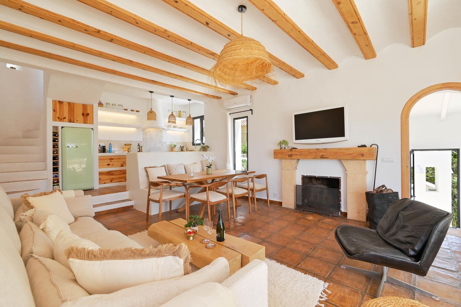 2 slaapkamer Villa voor vakantieverhuur in Javea / Xabia met zwembad garage - € 1.154 (Ref: 9321430)