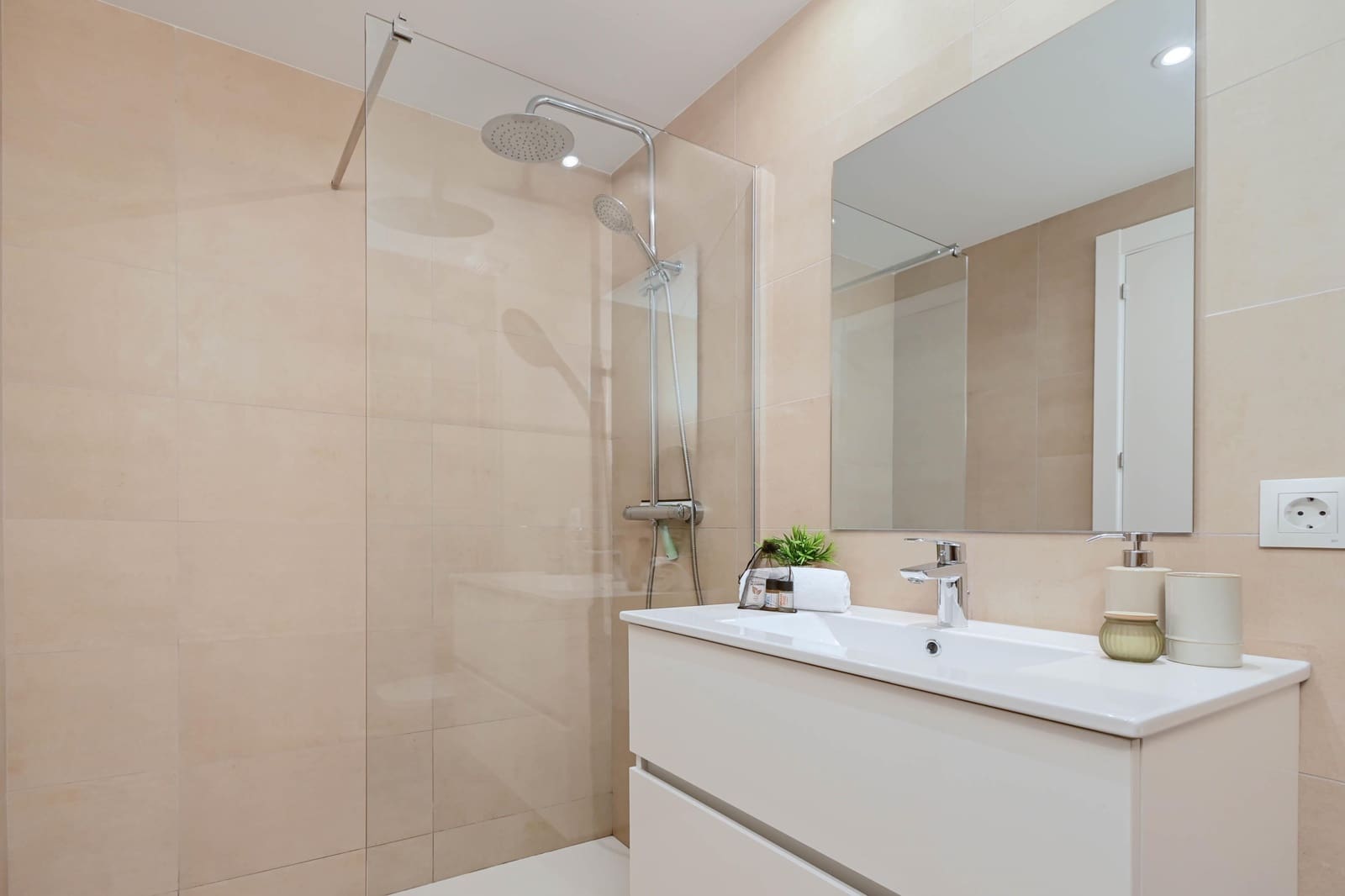 3 makuuhuone Huoneisto lomavuokrausta paikassa Denia mukana uima-altaan 
autotalli - 870 € (Ref: 9344305)