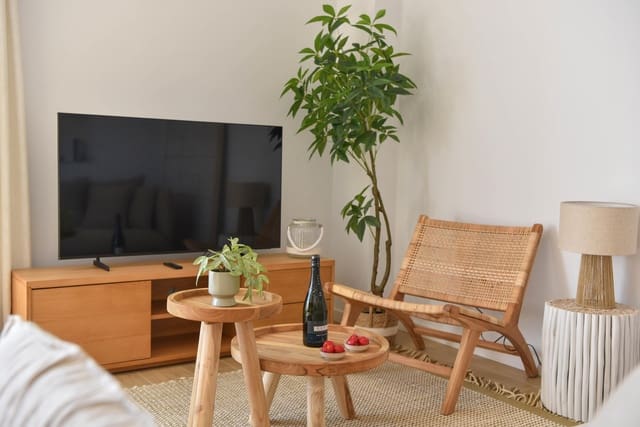 3 slaapkamer Appartement voor vakantieverhuur in Las Marinas / Les Marines, Dénia met zwembad garage - € 870 (Ref: 9344305)