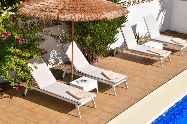   3 soveværelse   ferieVilla i Benitachell / Benitatxell med   swimmingpool  garage  - € 964 (Ref: 9451763)