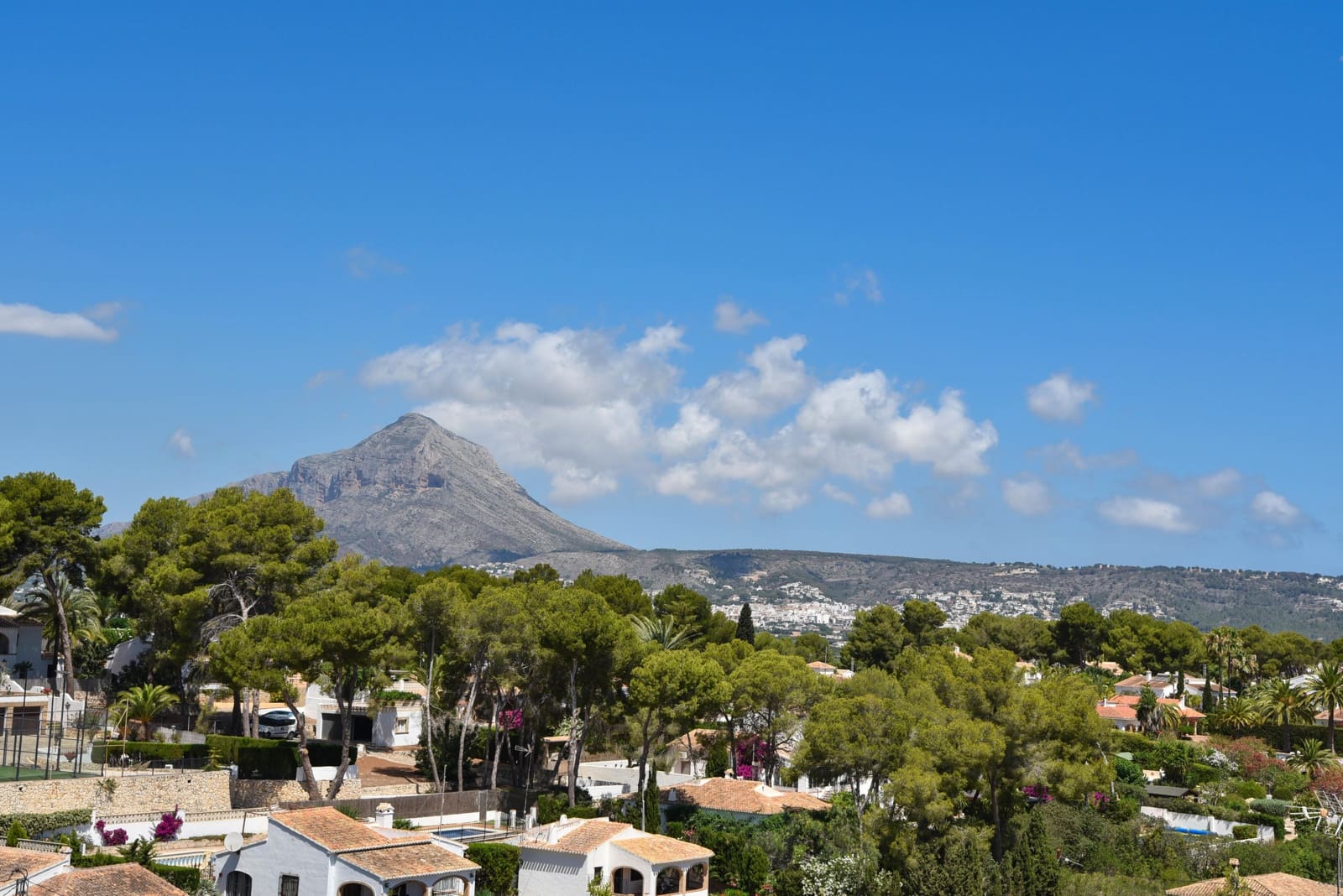 2 bedroom Villa for holiday rental in Javea / Xabia with pool - € 868 (Ref: 9547497)