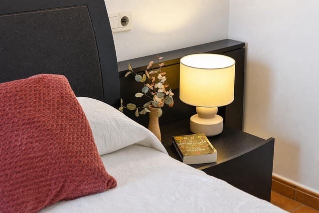 4 sypialnia Willa na kwatery wakacyjne w Partides comunes - Adsubia, Javea / Xàbia z basenem garażem - 1 210 € (Ref: 9560844)