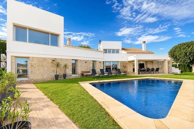 4 sypialnia Willa na kwatery wakacyjne w Partides comunes - Adsubia, Javea / Xàbia z basenem garażem - 1 210 € (Ref: 9560844)