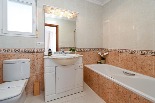 4 slaapkamer Villa voor vakantieverhuur in Ambolo, Javea / Xàbia met zwembad garage - € 1.384 (Ref: 9598613)