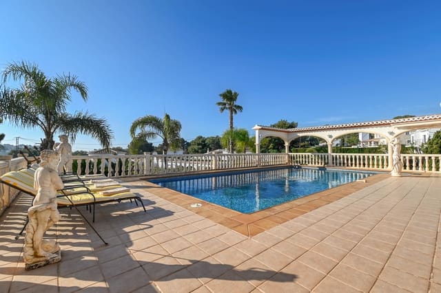 Chalet de 4 habitaciones en Cap Martí - El Tossalet - Pinomar, Javea / Xàbia en alquiler vacacional con piscina garaje - 1.137 € (Ref: 9676704)