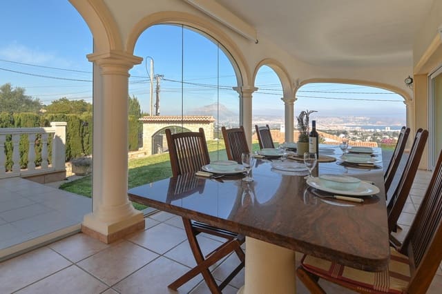 Chalet de 4 habitaciones en Cap Martí - El Tossalet - Pinomar, Javea / Xàbia en alquiler vacacional con piscina garaje - 1.137 € (Ref: 9676704)