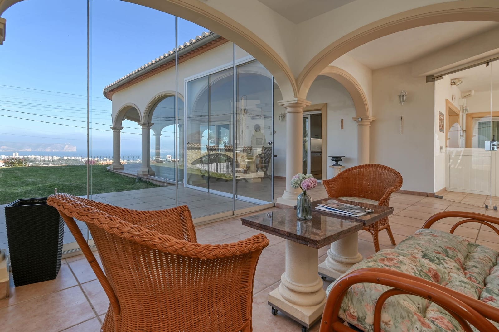 Chalet de 4 habitaciones en Javea / Xàbia en alquiler vacacional con piscina garaje - 1.137 € (Ref: 9676704)