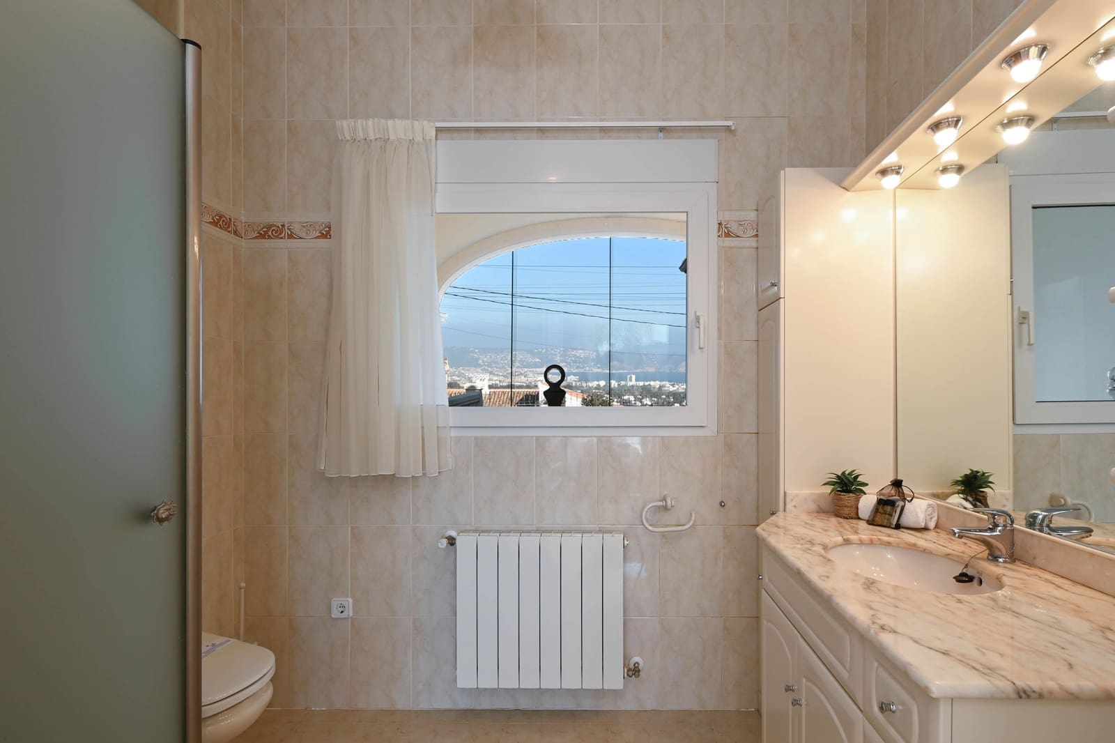 4 sypialnia Willa na kwatery wakacyjne w Javea / Xabia z basenem garażem - 1 137 € (Ref: 9676704)