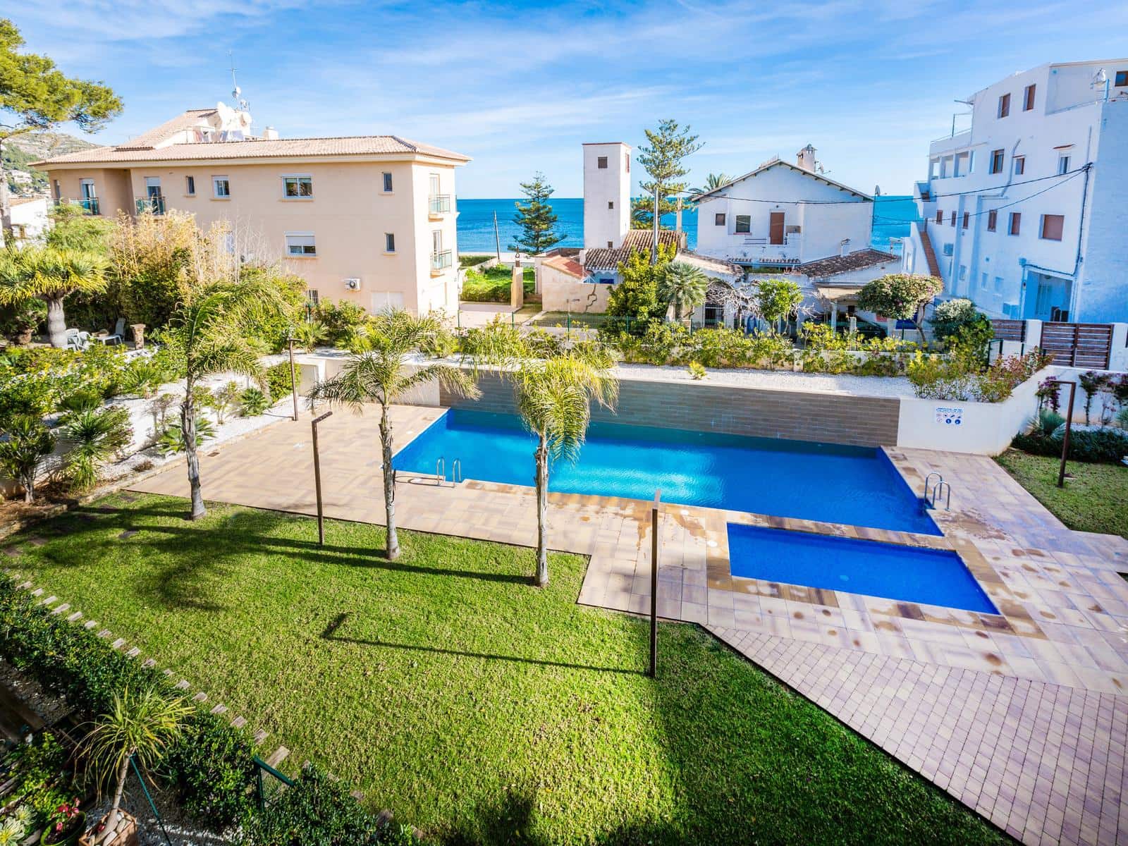   3 soveværelse   ferieLejlighed i Javea / Xabia   med   swimmingpool  garage  - € 820 (Ref: 9735066)