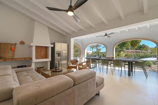 4 bedroom Villa for holiday rental in Cap Martí - El Tossalet - Pinomar, Javea / Xàbia with pool garage - € 1,443 (Ref: 9735067)