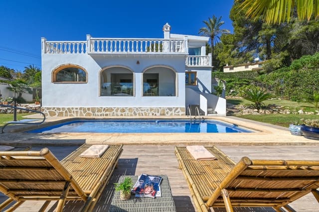 4 bedroom Villa for holiday rental in Cap Martí - El Tossalet - Pinomar, Javea / Xàbia with pool garage - € 1,443 (Ref: 9735067)