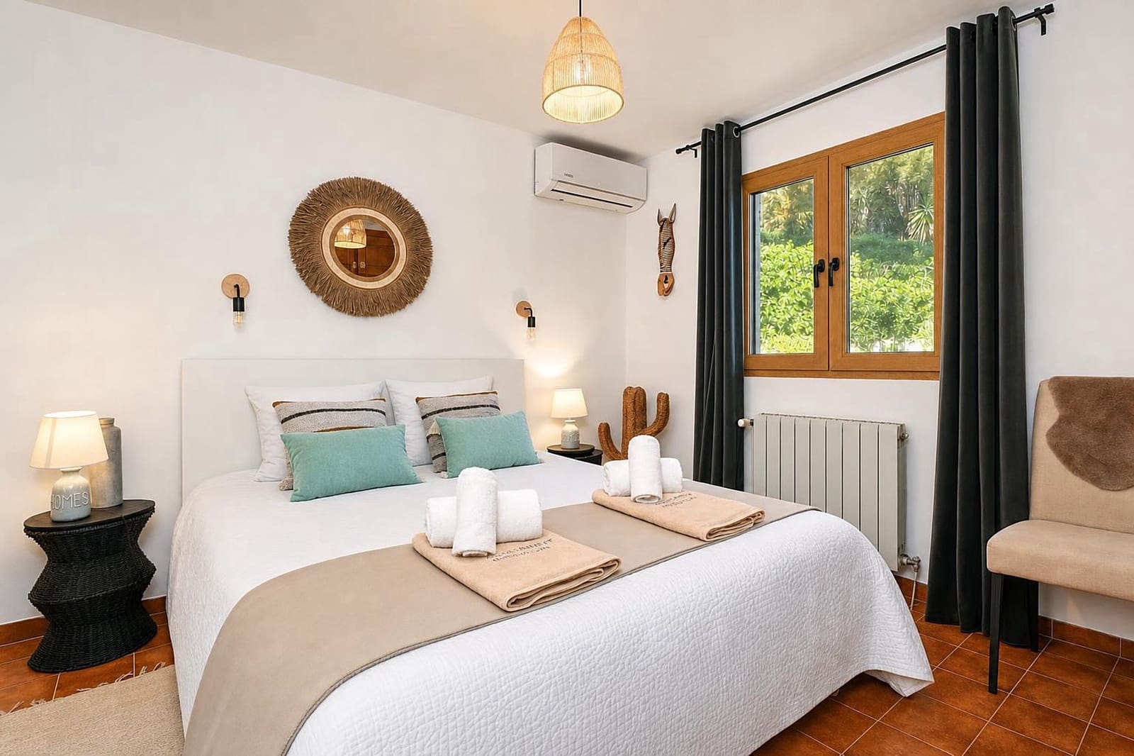 4 sypialnia Willa na kwatery wakacyjne w Javea / Xabia z basenem garażem - 1 443 € (Ref: 9735067)