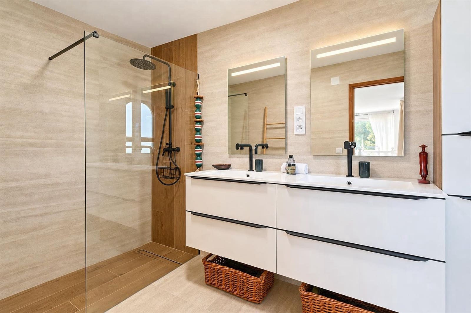 4 sypialnia Willa na kwatery wakacyjne w Javea / Xabia z basenem garażem - 1 443 € (Ref: 9735067)