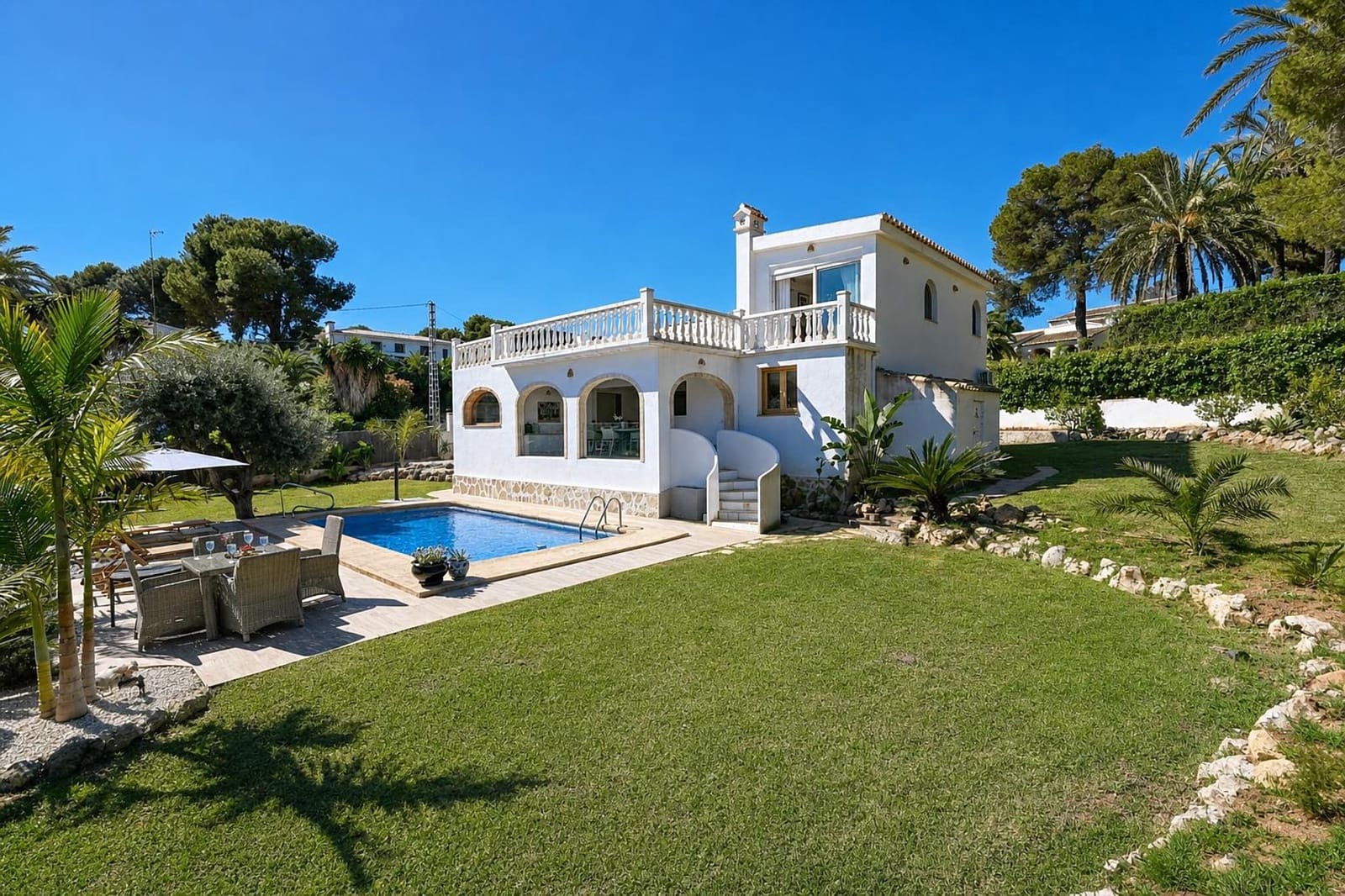 4 sypialnia Willa na kwatery wakacyjne w Javea / Xabia z basenem garażem - 1 443 € (Ref: 9735067)