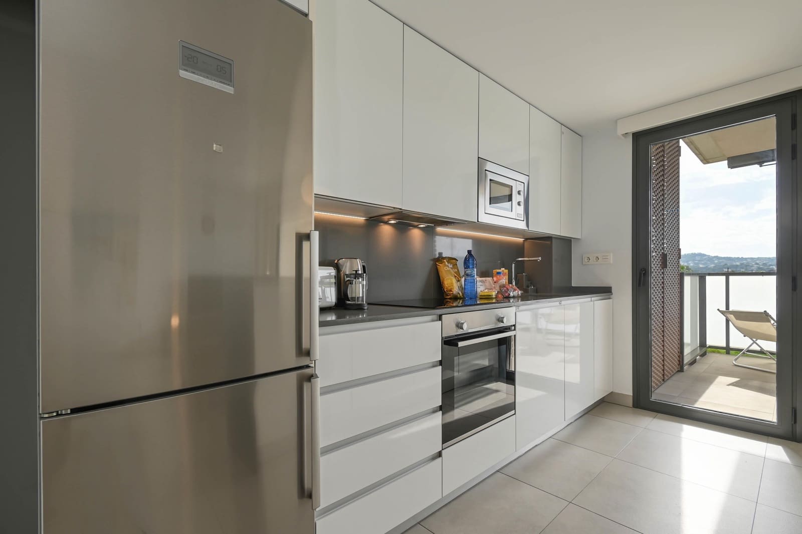 2 bedroom Apartment for holiday rental in Arenal with pool garage - € 564 (Ref: 9735068)