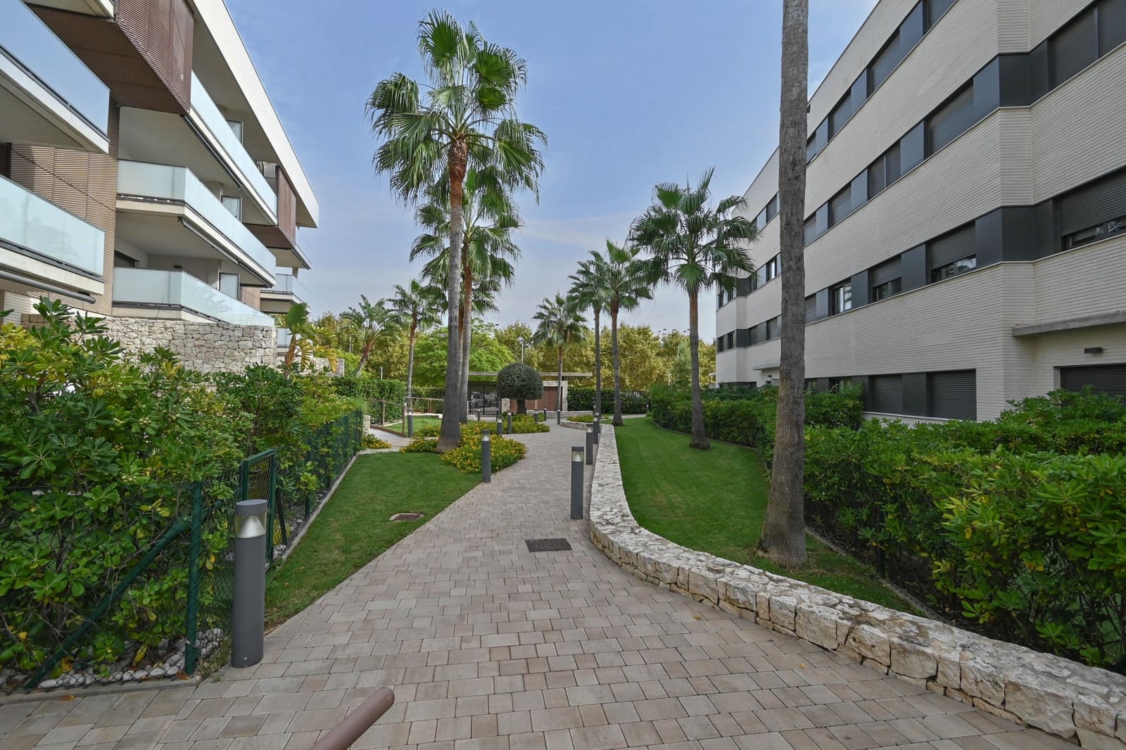 2 bedroom Apartment for holiday rental in Arenal with pool garage - € 564 (Ref: 9735068)