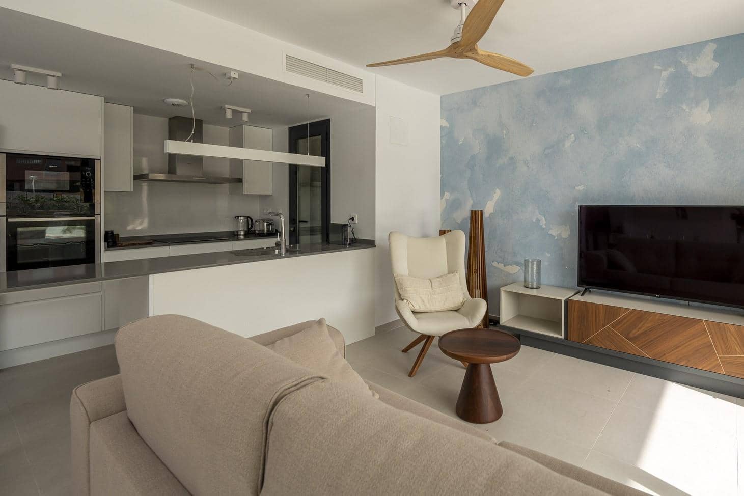 2 bedroom Apartment for holiday rental in Arenal with pool garage - € 725 (Ref: 9735069)