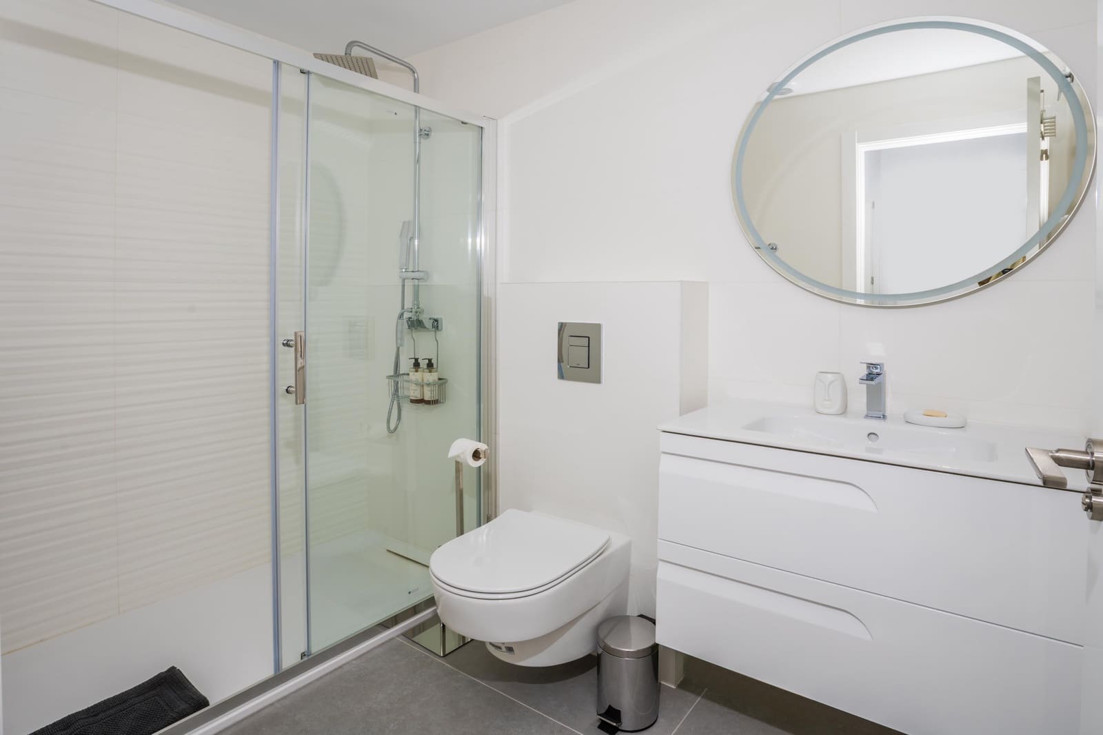 2 bedroom Apartment for holiday rental in Arenal with pool garage - € 564 (Ref: 9735071)