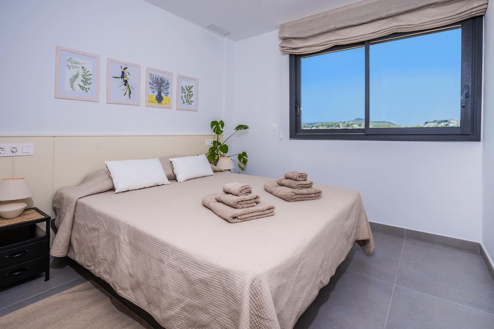 2 bedroom Apartment for holiday rental in Arenal with pool garage - € 564 (Ref: 9735071)