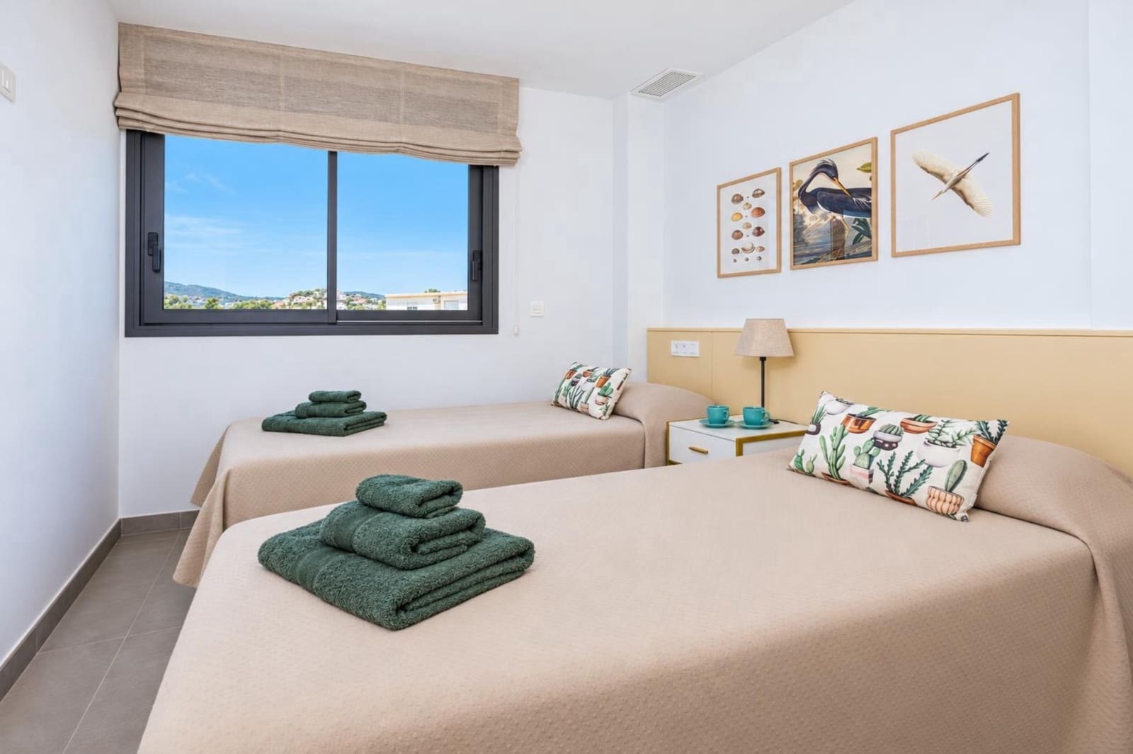 2 bedroom Apartment for holiday rental in Arenal with pool garage - € 564 (Ref: 9735071)
