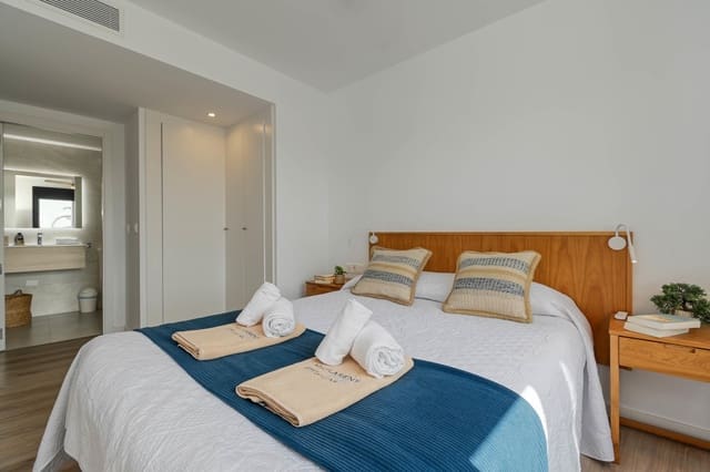   2 soveværelse   feriePenthouse i Centro ciudad, Javea / Xàbia med   swimmingpool  garage  - € 611 (Ref: 9735072)