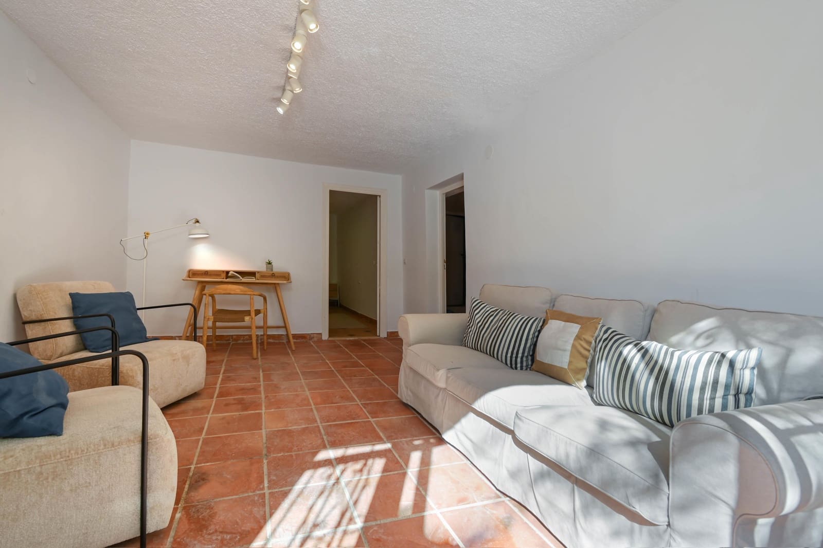   5 soveværelse   ferieVilla i Javea / Xabia   med   swimmingpool  garage  - € 1.485 (Ref: 9755268)