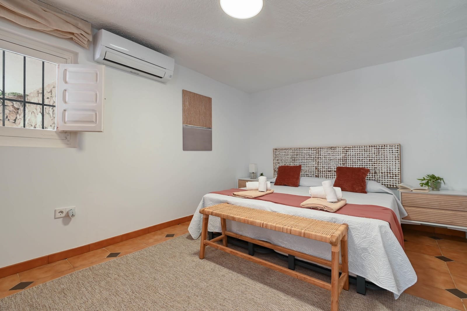   5 soveværelse   ferieVilla i Javea / Xabia   med   swimmingpool  garage  - € 1.485 (Ref: 9755268)