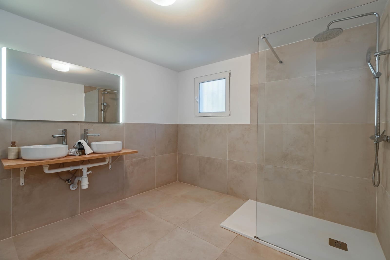   4 soveværelse   ferieVilla i Javea / Xabia   med   swimmingpool  garage  - € 1.322 (Ref: 9755269)