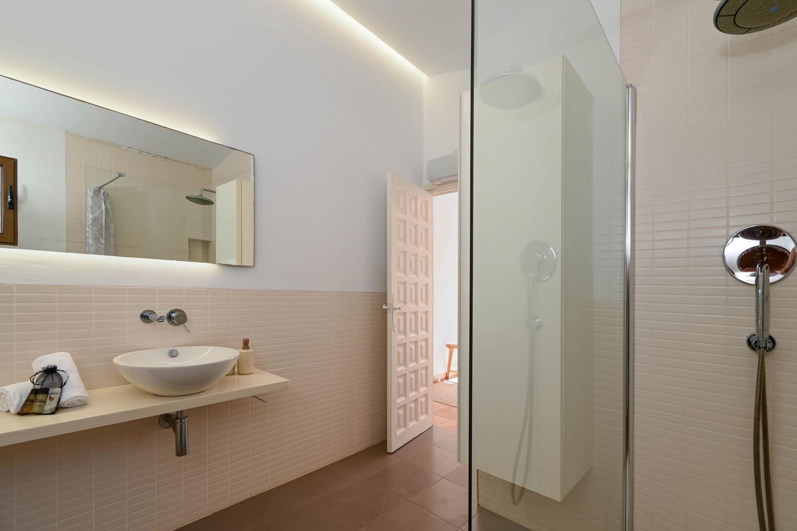   4 soveværelse   ferieVilla i Javea / Xabia   med   swimmingpool  garage  - € 1.322 (Ref: 9755269)