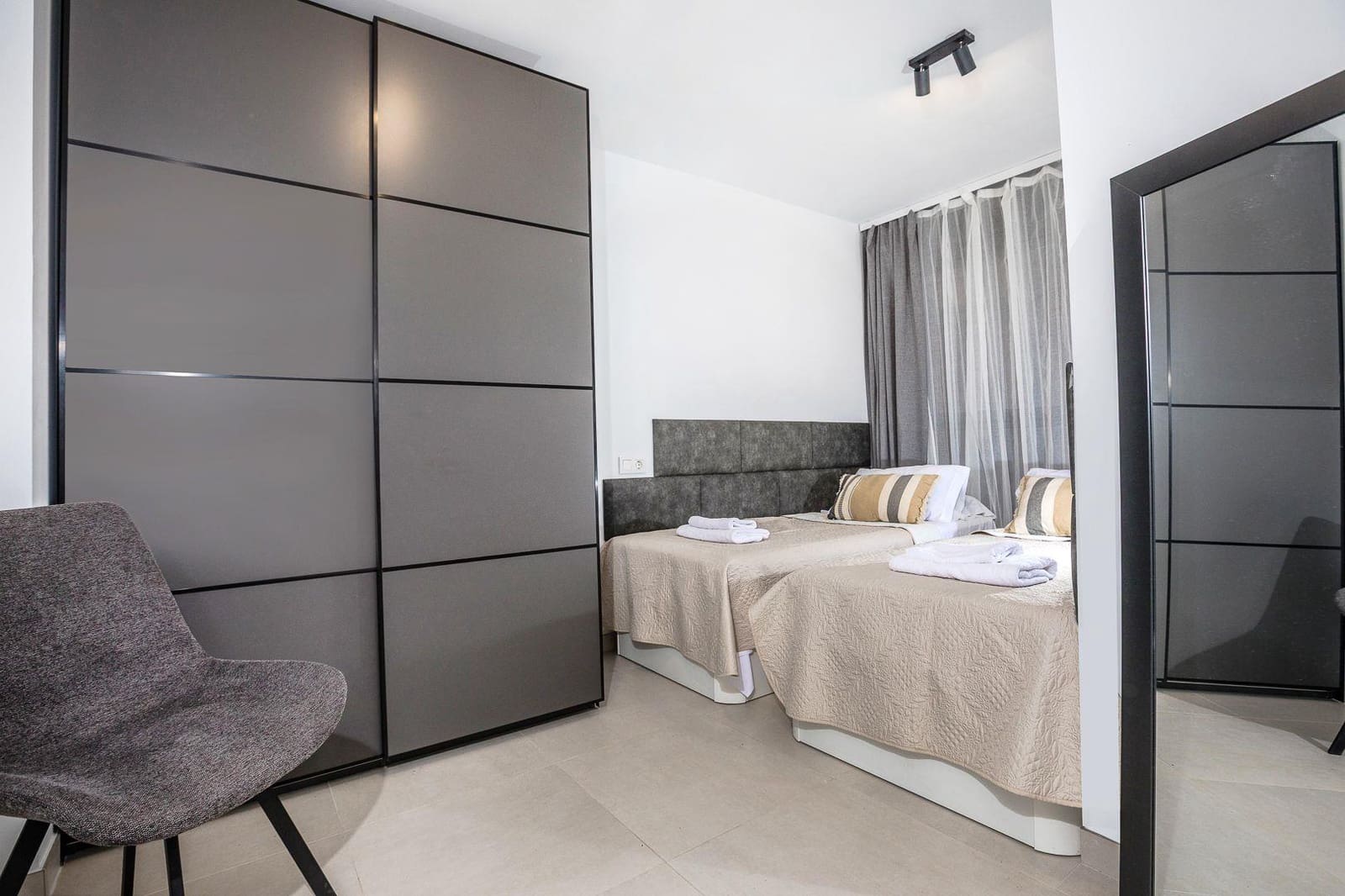 2 sovrum Lägenhet för semesterbostäder i Arenal med pool garage - 718 € (Ref: 9758385)