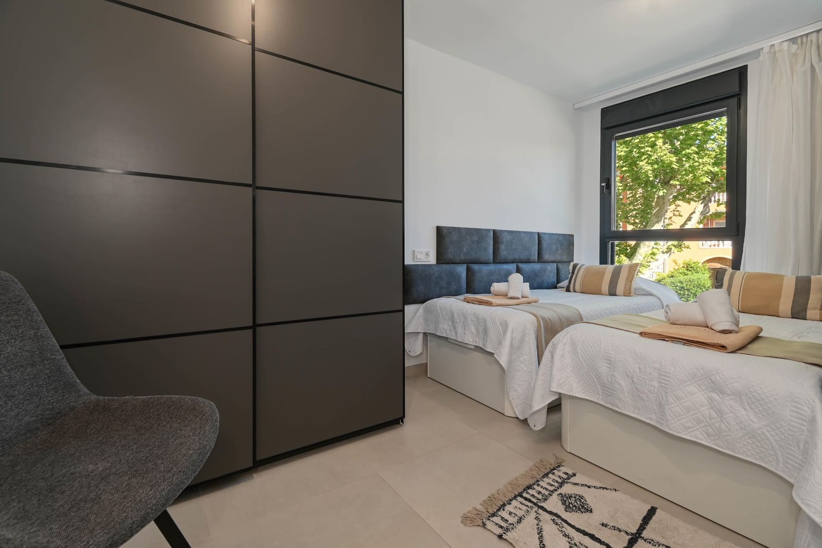 2 sovrum Lägenhet för semesterbostäder i Arenal med pool garage - 718 € (Ref: 9758385)