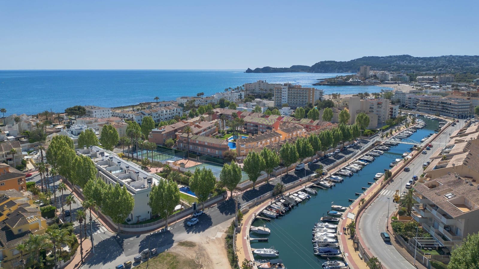 2 sovrum Lägenhet för semesterbostäder i Arenal med pool garage - 718 € (Ref: 9758385)
