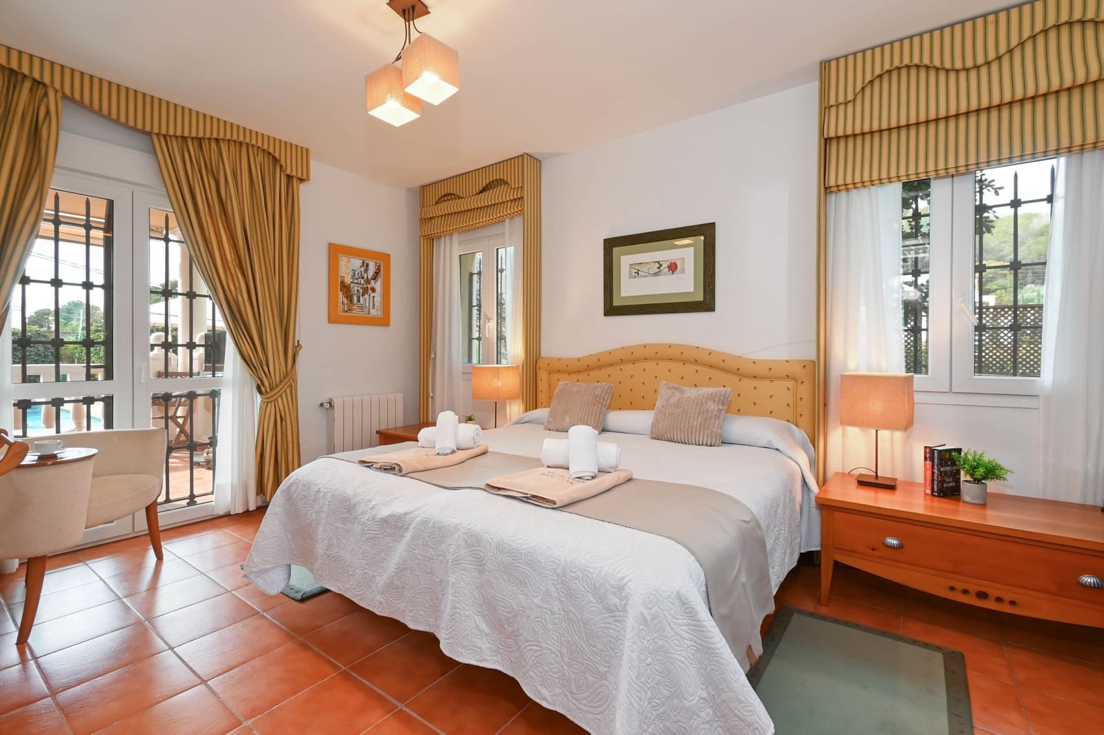 2 bedroom Villa for holiday rental in Moraira with pool garage - € 978 (Ref: 9758387)