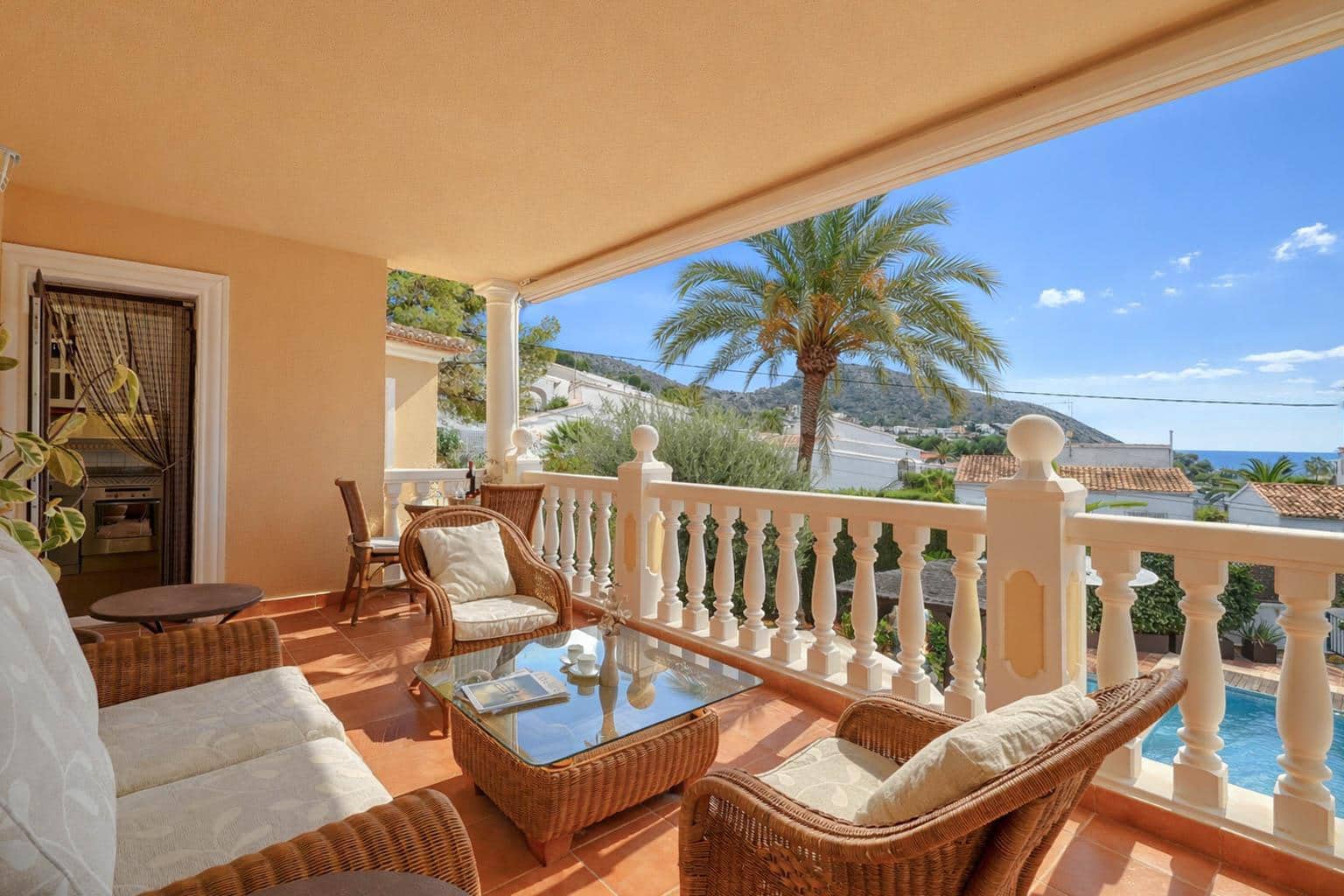 Chalet de 4 habitaciones en Moraira en alquiler vacacional con piscina garaje - 1.550 € (Ref: 9758388)