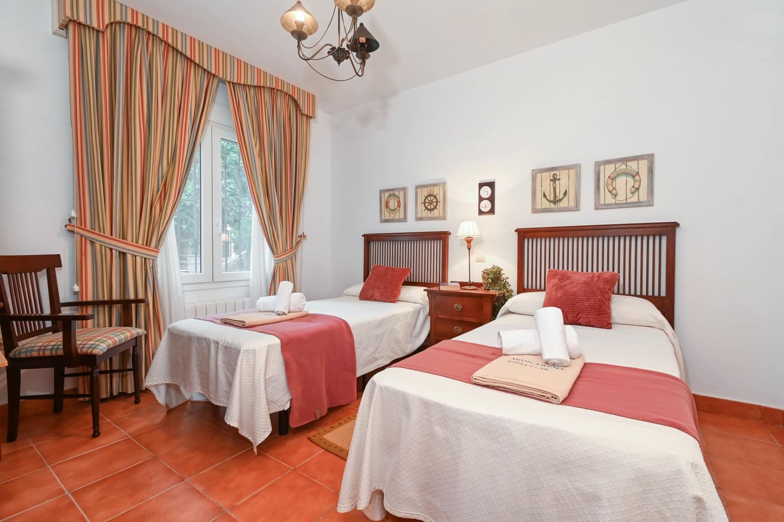 Chalet de 4 habitaciones en Moraira en alquiler vacacional con piscina garaje - 1.550 € (Ref: 9758388)