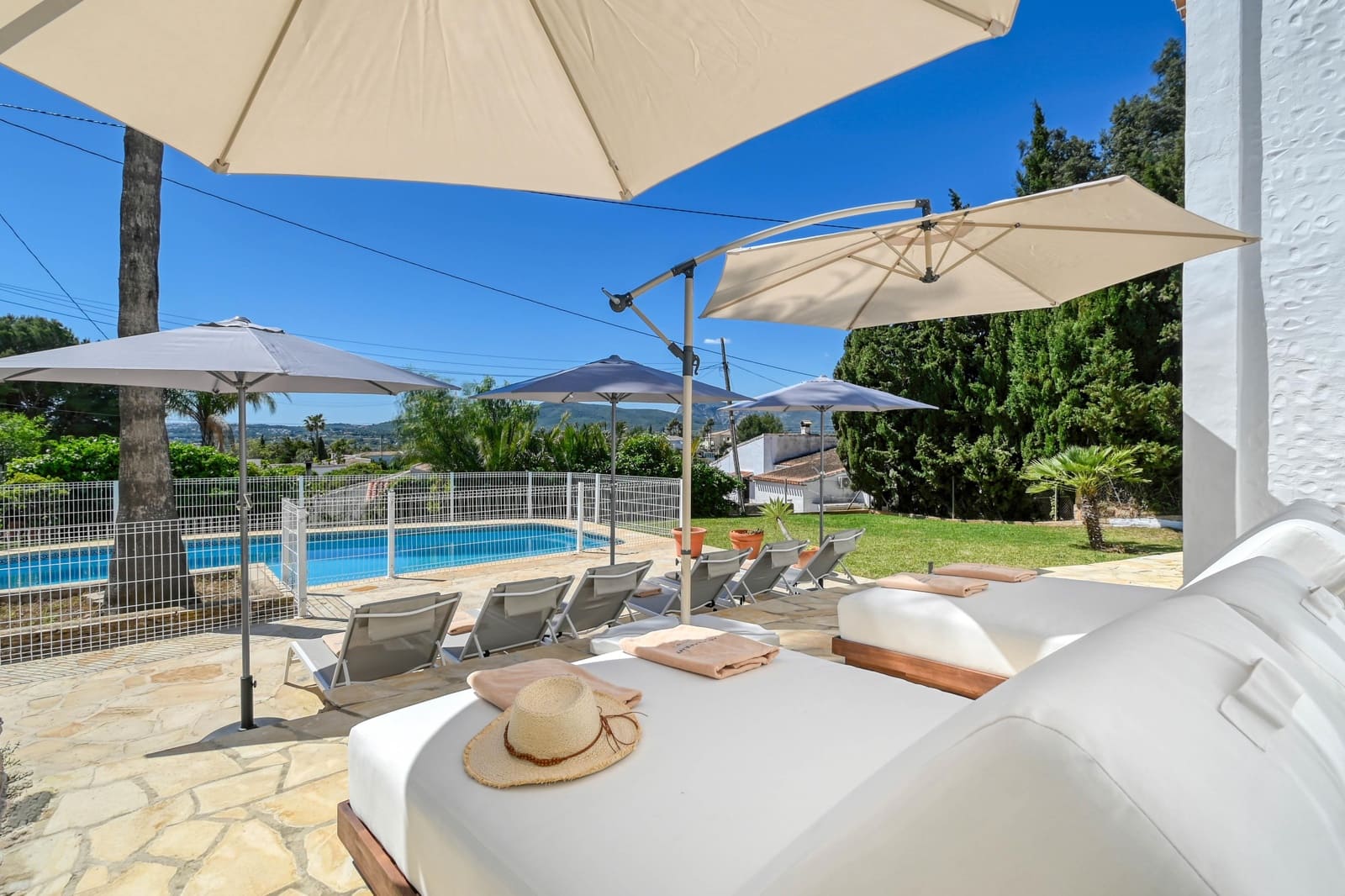 Chalet de 4 habitaciones en Javea / Xàbia en alquiler vacacional con piscina garaje - 1.331 € (Ref: 9777601)