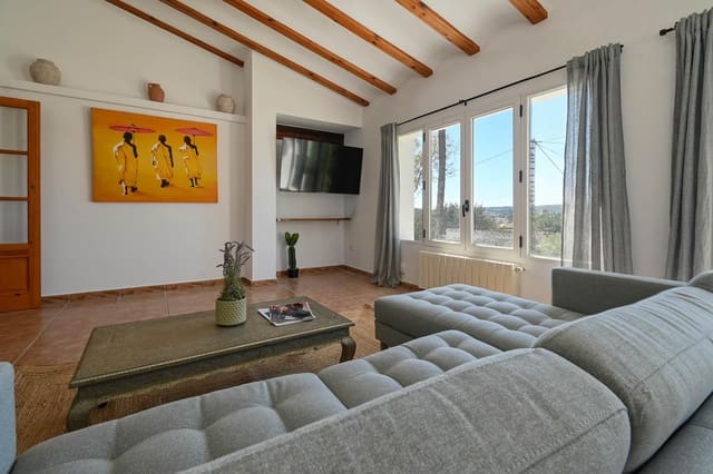 3 soverom Villa til salgs i Partida Tosal - Zona del Castellans, Javea / Xàbia med svømmebasseng garasje - € 960 (Ref: 9777602)