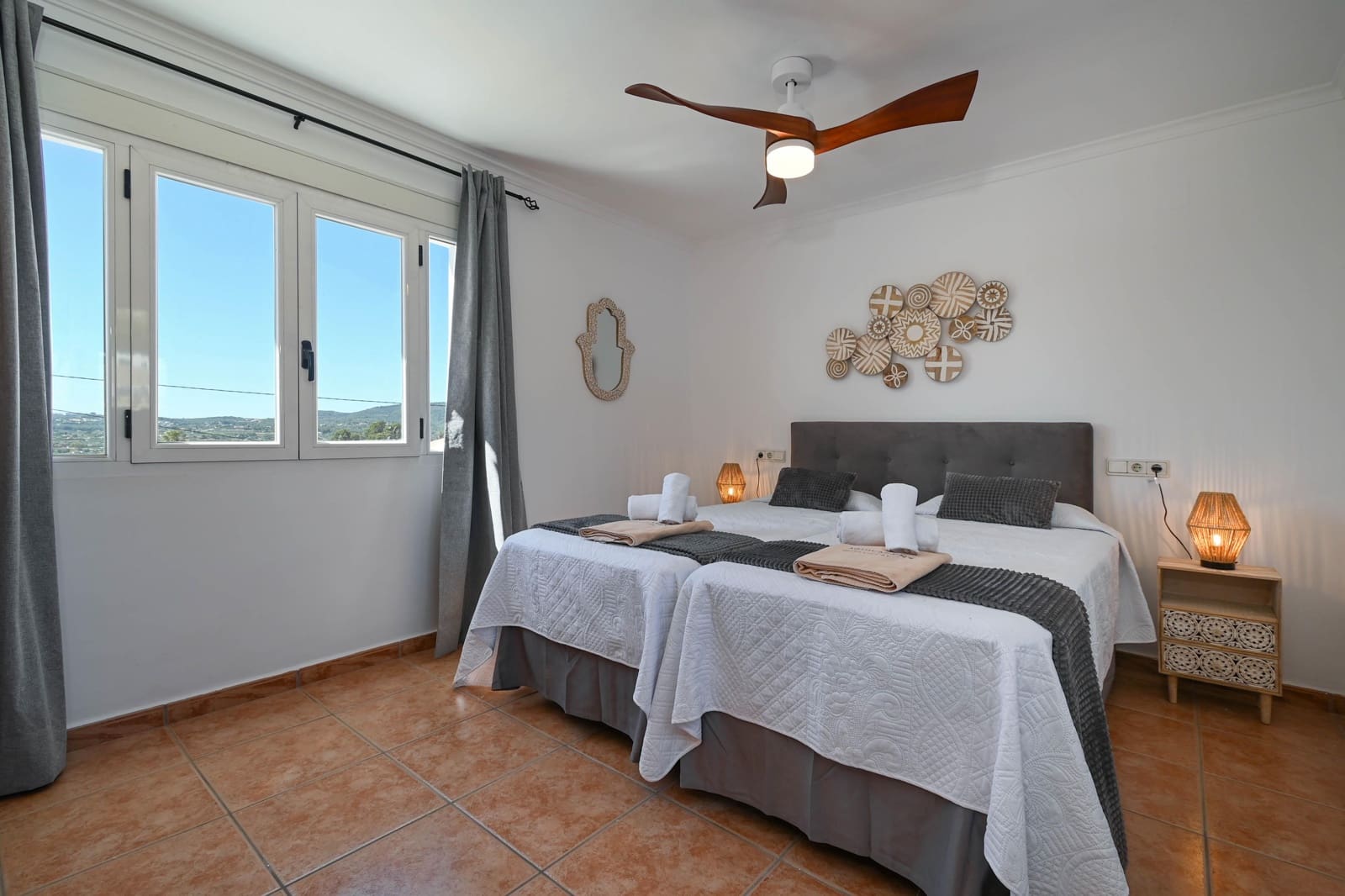3 bedroom Villa for holiday rental in Javea / Xabia with pool garage - € 960 (Ref: 9777602)